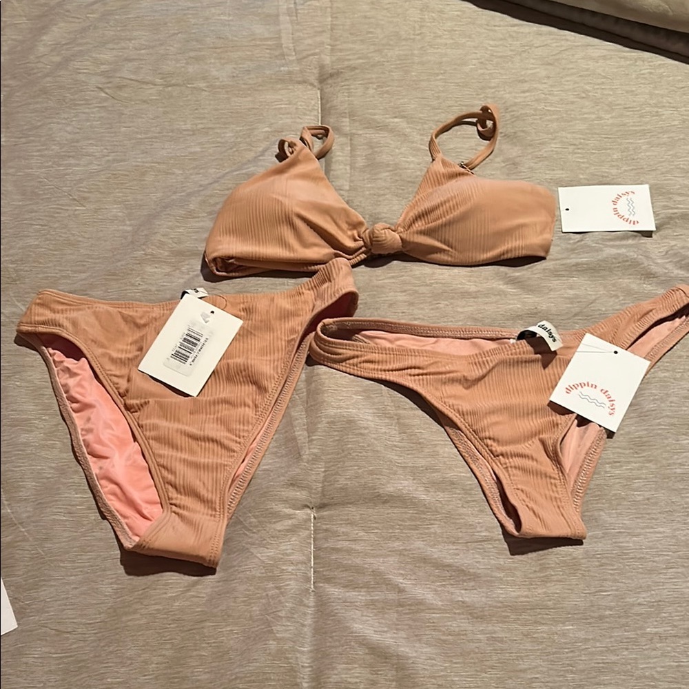 Brand new Dippin Daisys Peach Bikini Set